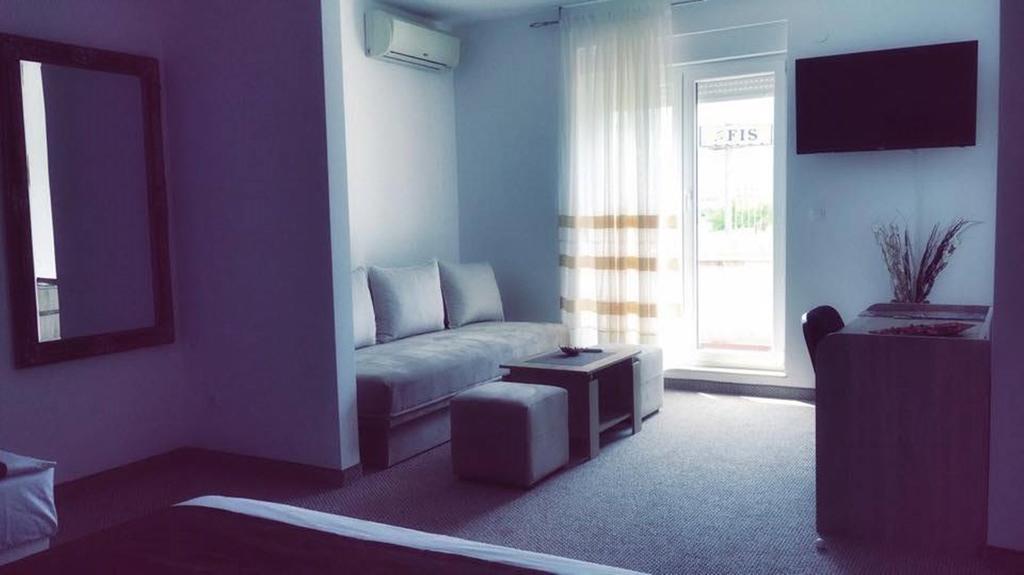Motel Aura Gnojnice Esterno foto